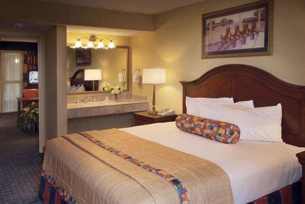 Hotel Embassy By Hilton Orlando International Drive Convention Center Williamsburg