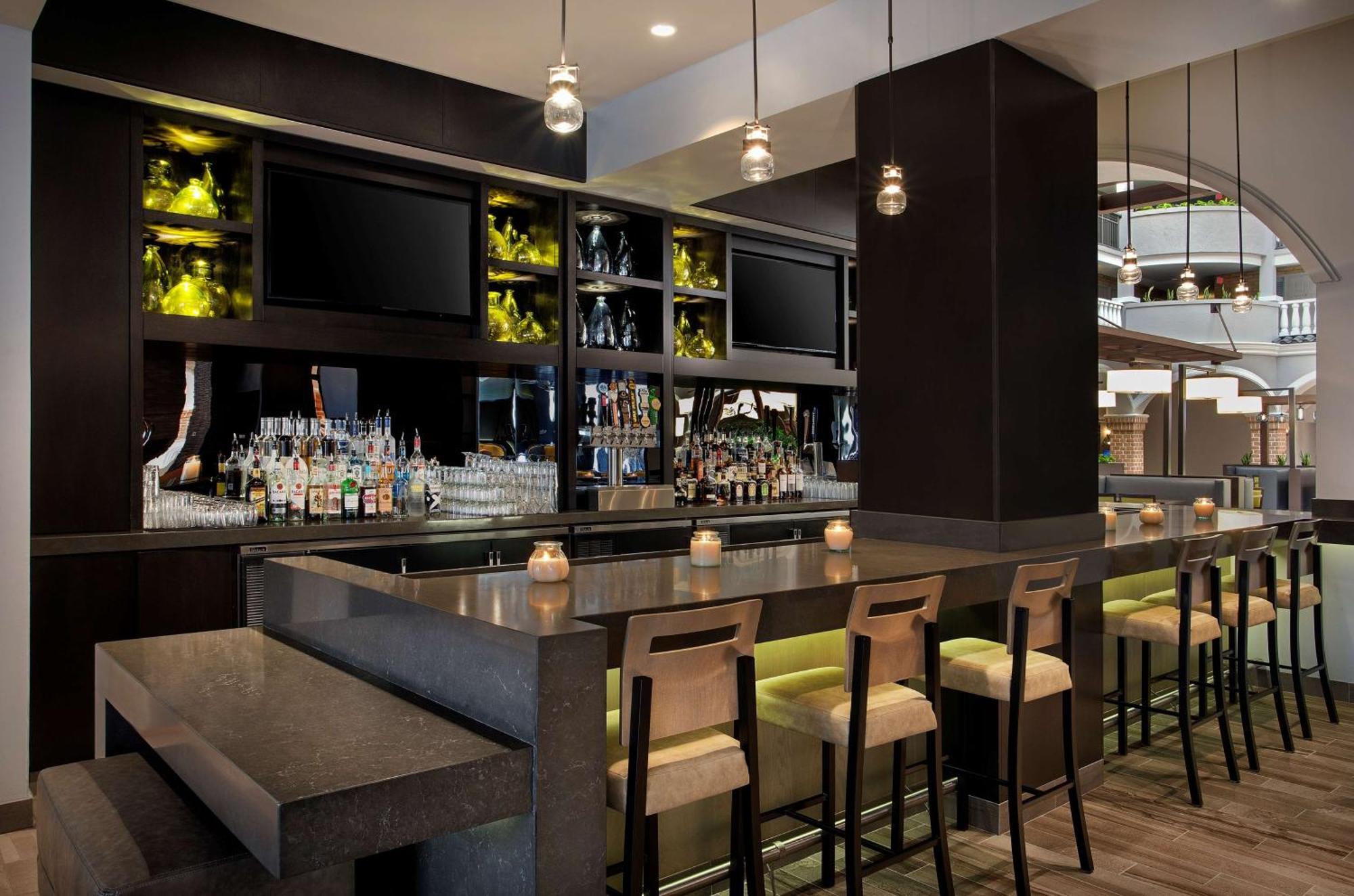 Embassy By Hilton Orlando International Drive Convention Center 3*