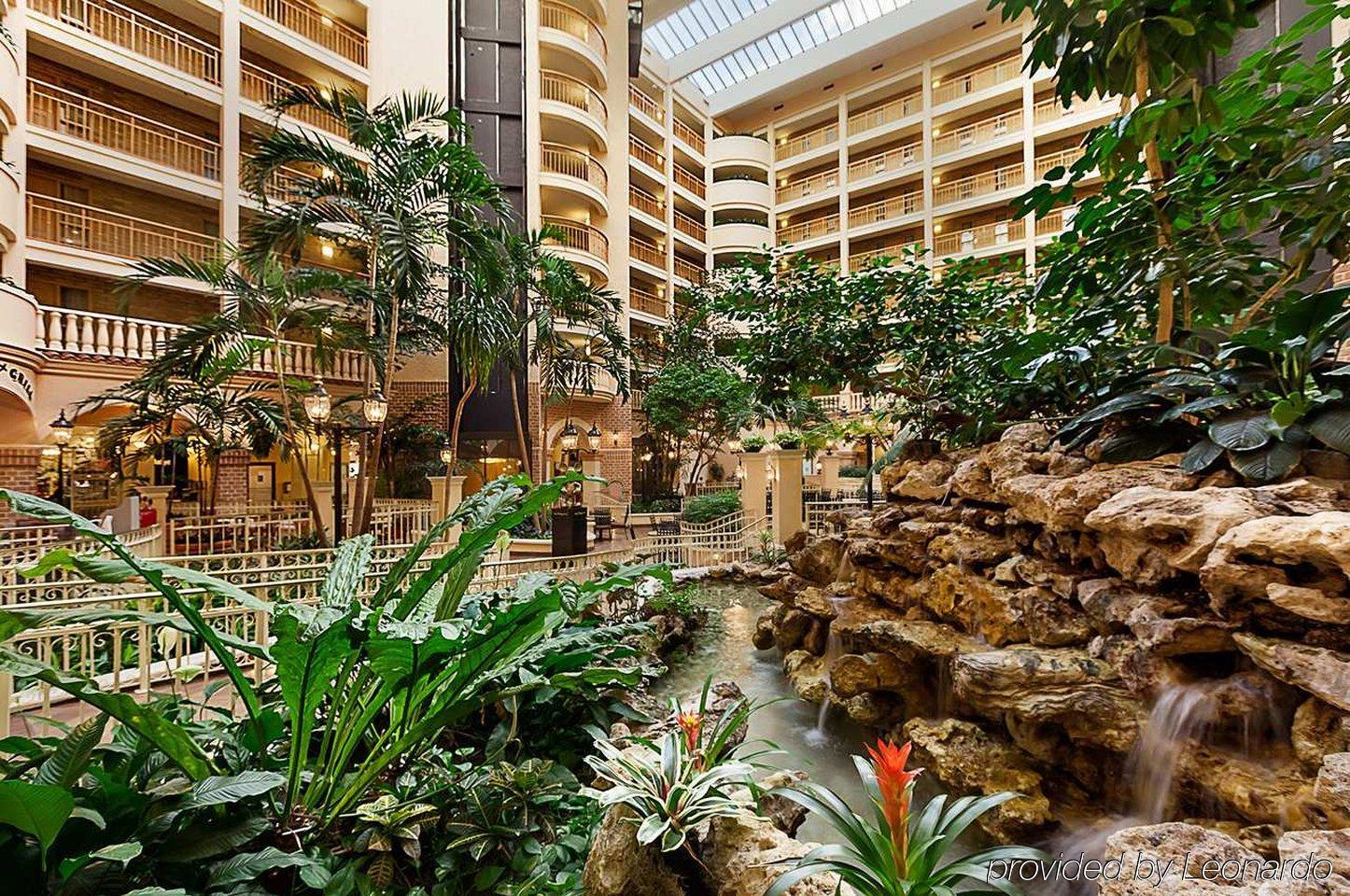 Hotel Embassy By Hilton Orlando International Drive Convention Center 3*