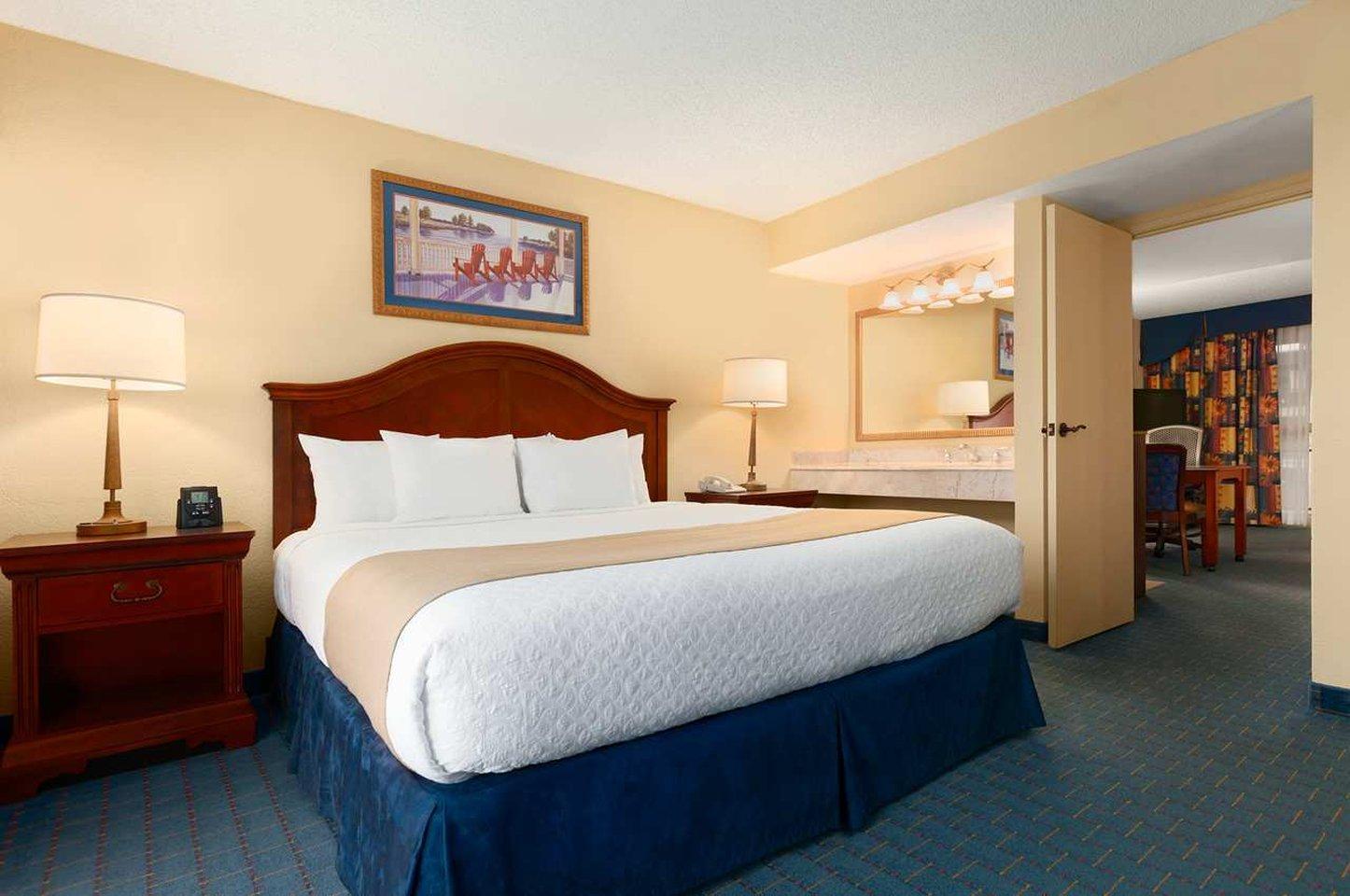 Hotel Embassy By Hilton Orlando International Drive Convention Center 3*