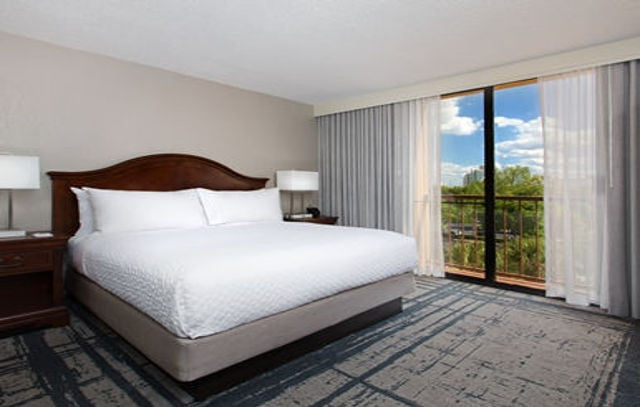 Hotel Embassy By Hilton Orlando International Drive Convention Center